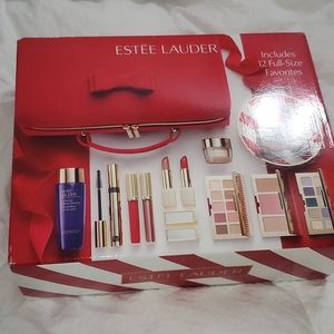 Estee Lauder Beauty Bundle Box💄